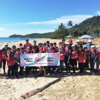 HSL cleans up beach in Telok Melano, Sematan